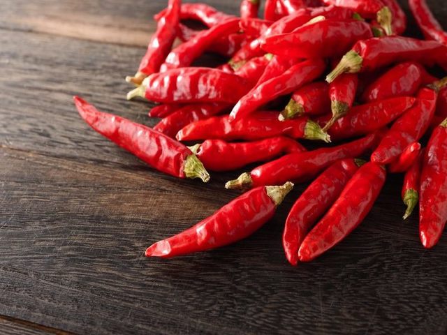 野沢菜七味唐辛子・クリームチーズディップ(老舗「まるたか」八幡屋礒五郎「七味唐辛子」使用)