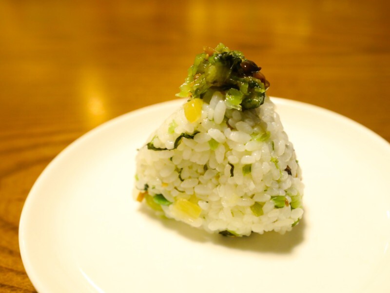 おにぎり野沢菜（老舗「まるたか」・ピリ辛わさび）